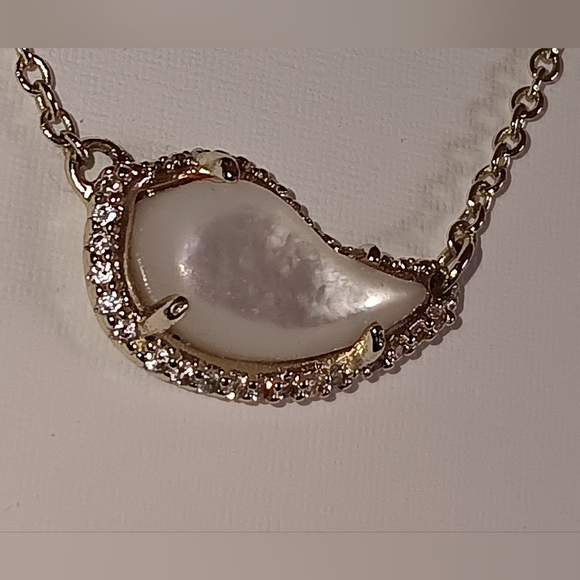 Kendra Scott Tansy Pendant Necklace Yellow Gold Plated Ivory Mother-of-Pearl💛 - Picture 5 of 11